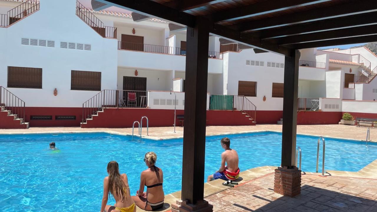 Apartment Vista Del Castillo เบเลซ เด เบเนาดาญา ภายนอก รูปภาพ